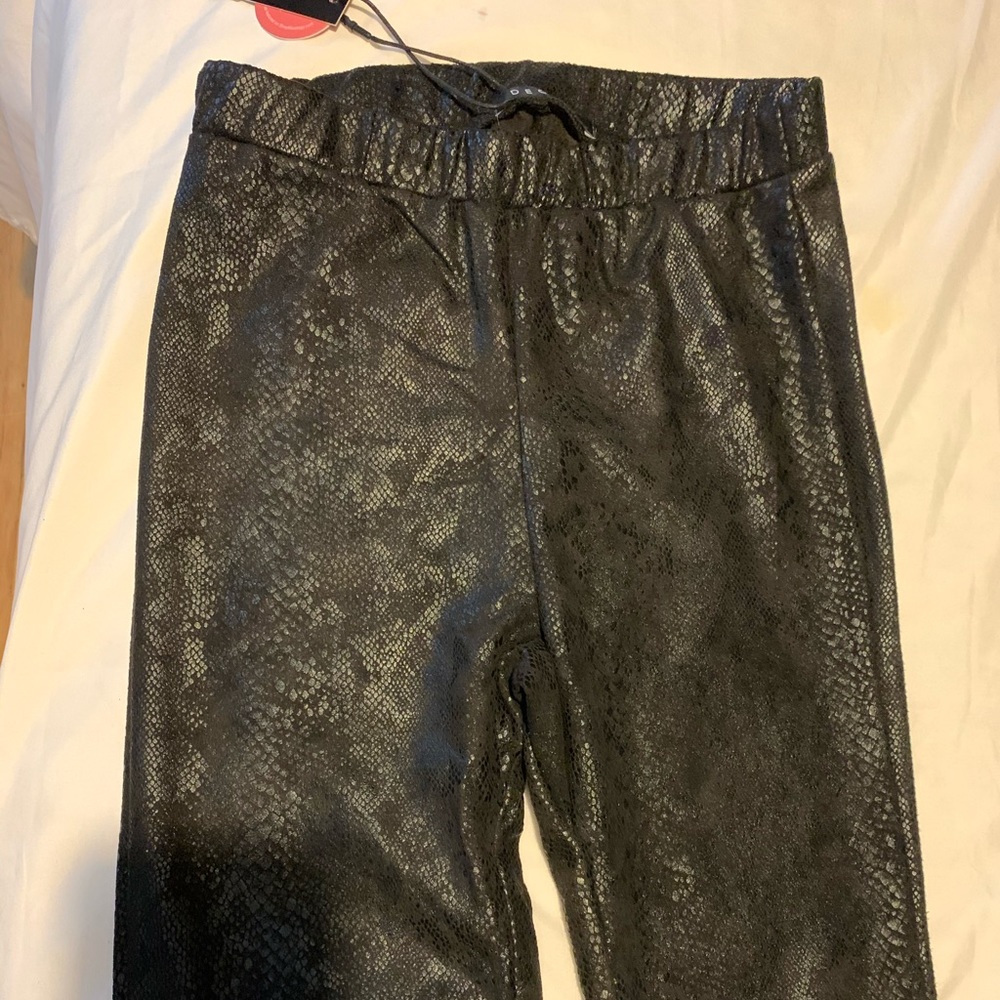 Black snakeskin leggings